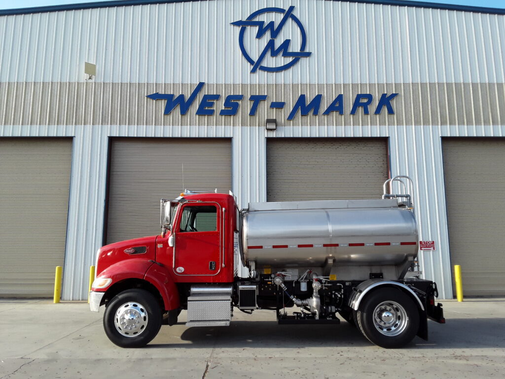 Fertilizer Truck (FERTZTTRSA) - West-Mark Trucks and Trailers